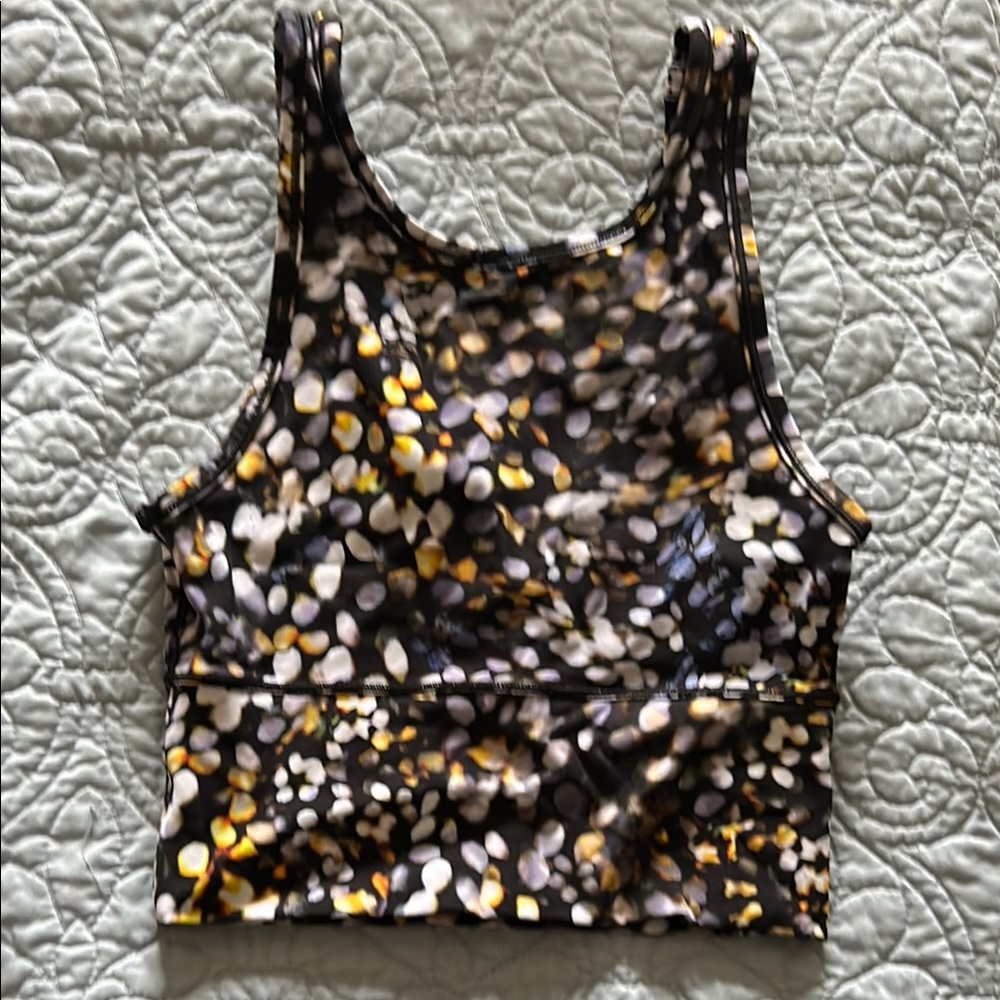 Lululemon Athletica Black and Gold Fitted Crop Tank Top